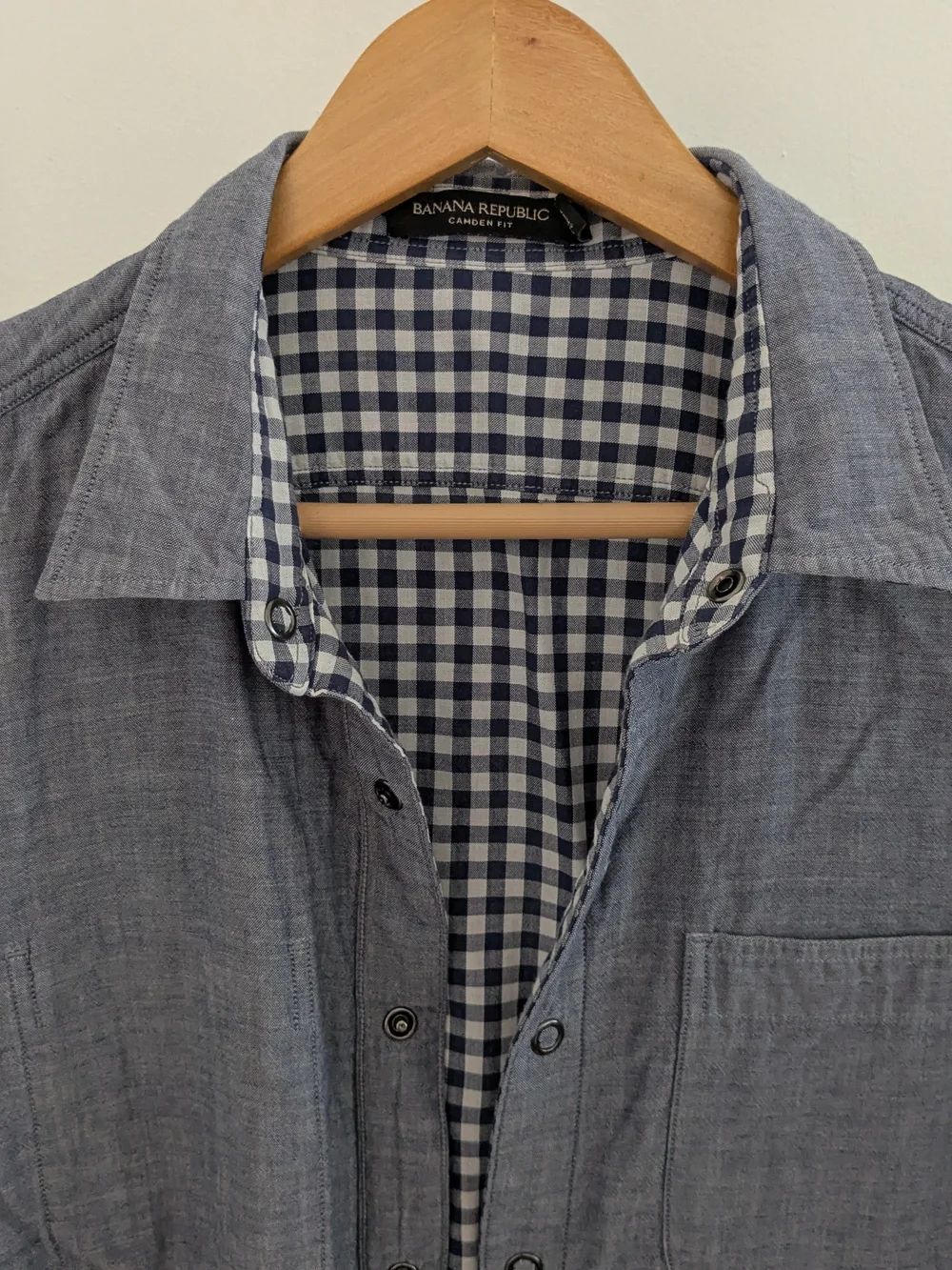 Banana Republic Men's Chambray Button-Down Shirt in Blue Camden Fit M